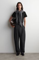 Round-Neck T-Shirt Black - Image 2