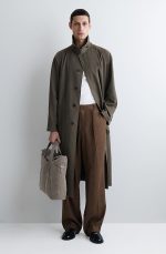 Imitation Crocodile Pattern Messenger Bag In Elephant Gray - Image 2