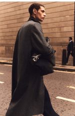 Leather Dual-purpose Messenger Bag In Navy Blue - Image 2