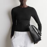 Round-Neck Top Black