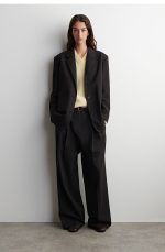 V-Neck Sweater Cream - Image 2