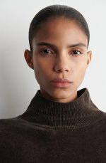 Knitted Mock-Neck Sweater Brown - Image 3