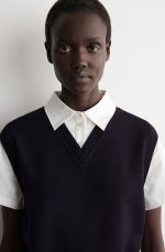 Wool Vest Navy - Image 3