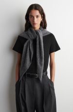 Round-Neck T-Shirt Black