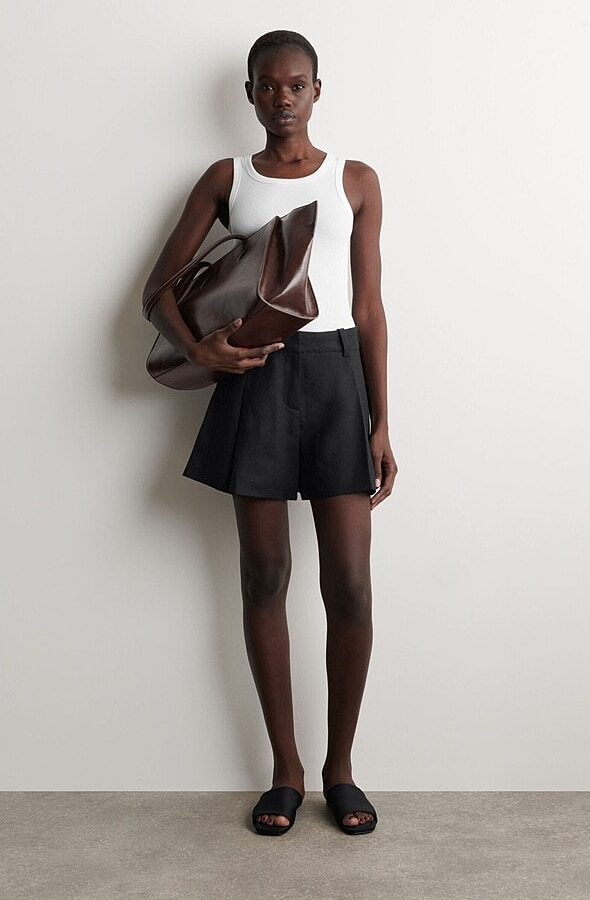 O1CN0151HIoG1u7vxZmCsFP_!!4611686018427380567-0-item_pic Linen Pleated Shorts Black - Image 1