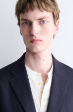 Linen Single-Breasted Blazer - Image 3