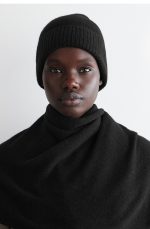 Neutral And With Cashmere Knitted Folded Cap Black