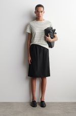 Linen Round-Neck T-Shirt - Image 2