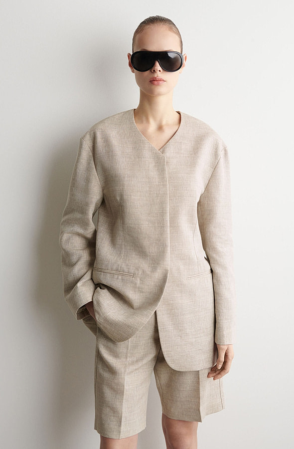 O1CN01Z1UHZ51u7vxg8Vv36_!!4611686018427380567-0-item_pic Linen Regular Blazer - Image 1