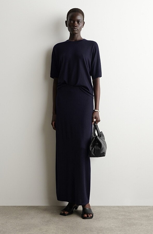 O1CN01axtKJV1u7vxTydZQH_!!4611686018427380567-0-item_pic Wool Skirt Navy - Image 1