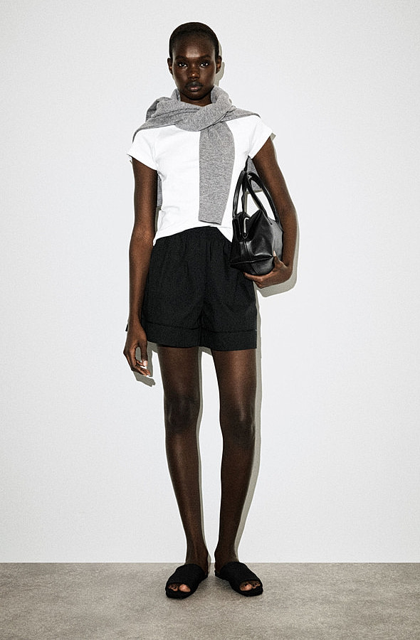 O1CN01bfWLuP1u7vxeWVdNo_!!4611686018427380567-0-item_pic Cotton Shorts Black - Image 1