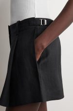 Linen Pleated Shorts Black - Image 3