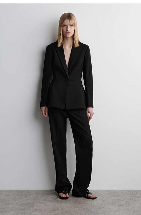 O1CN01KvNh7V1u7vu49UCX0-4101595991 Blazer Black - Image 1