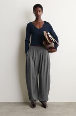 V-Neck Cardigan Navy