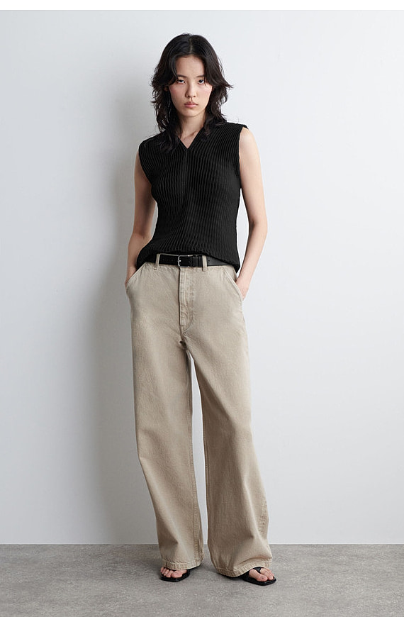O1CN01rVXuCM1u7vtC15gRw-4101595991 V-Neck Top Black - Image 1